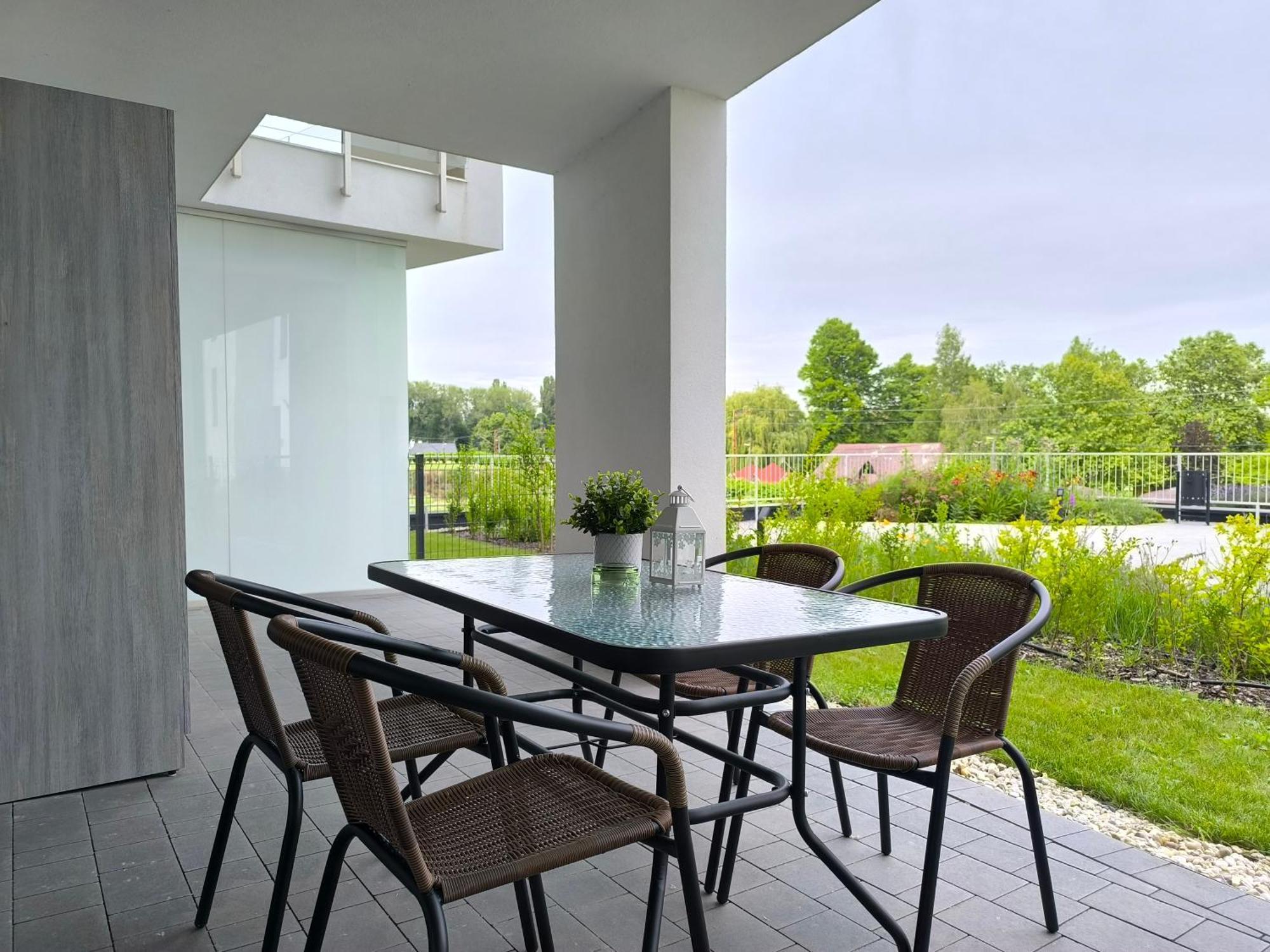 Helikon Terrace Susanne Apartment Кестхей Екстер'єр фото
